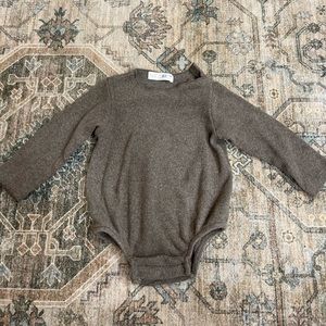ZARA SOFT TOUCH RIB BODYSUIT. 9-12 M